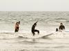 Yoga and surf: la nueva tendencia que se impone en Concón