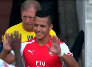 Alexis Sánchez debutó jugando por el Arsenal