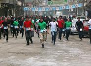 Corredores salen a la calle en Siria en medio de la guerra civil