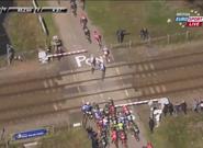 [Video] La insólita interrupción de una competencia de ciclismo en Francia