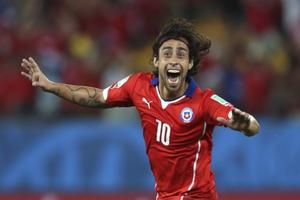 Mago Valdivia podría volver a la Roja