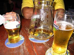 Correr y beber: repone las energías con unas chelas
