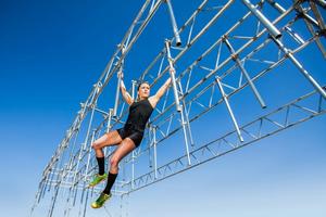 Kacy Catanzaro es la primera mujer en entrar a la final de los American Ninja Warrior