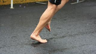 El barefoot: ¿Tendencia sana o peligrosa?