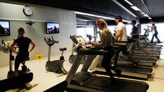Gym en pareja: ¿Es conveniente?