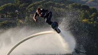 Hoverboard, un deporte para volar sobre el agua