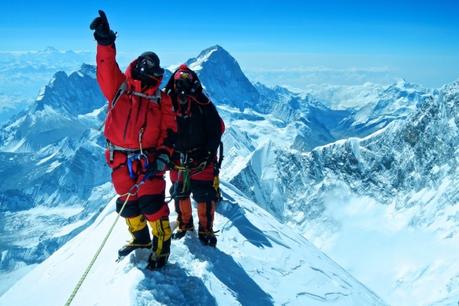 Expedición chilena intentará subir el Everest y el Lhotse en 3 días