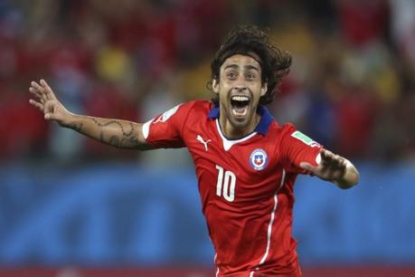 Mago Valdivia podría volver a la Roja