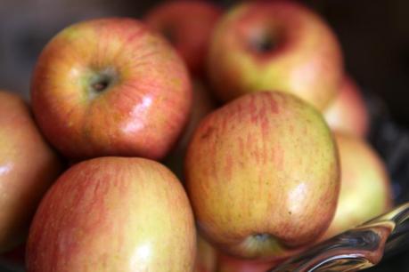 ¿Hambre nocturna? come manzanas