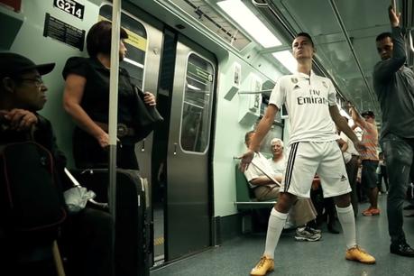 [Videos] La parodia que muestra a CR7 en un día normal