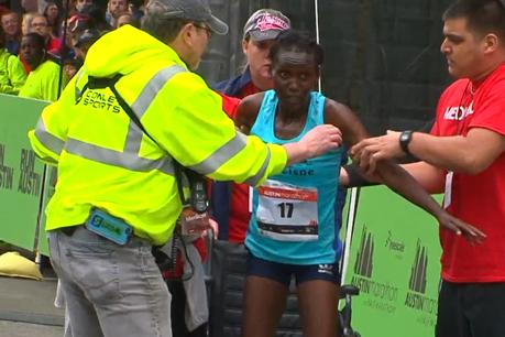 El dramático video de la atleta que terminó 