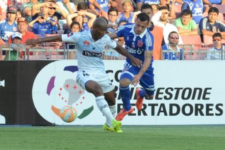 Copa Libertadores: equipos chilenos salen hoy a la cancha por importantes puntos