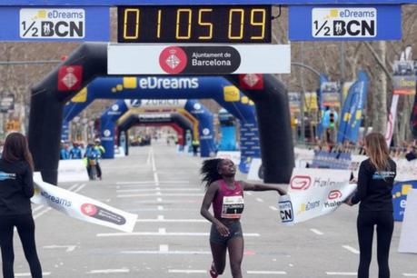Atletismo: Los 3 récords mundiales que batió Florence Kiplagat