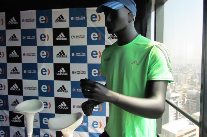 Así es la polera del Entel Maratón de Santiago 2015