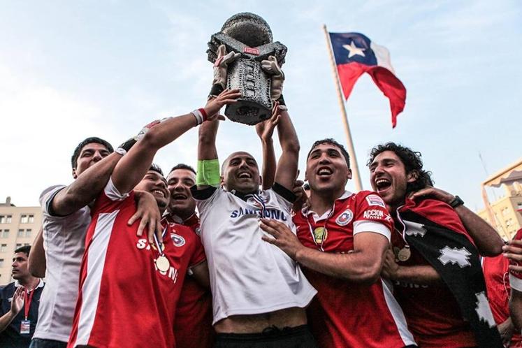 Chile se alza como Campeón Mundial de Fútbol Calle