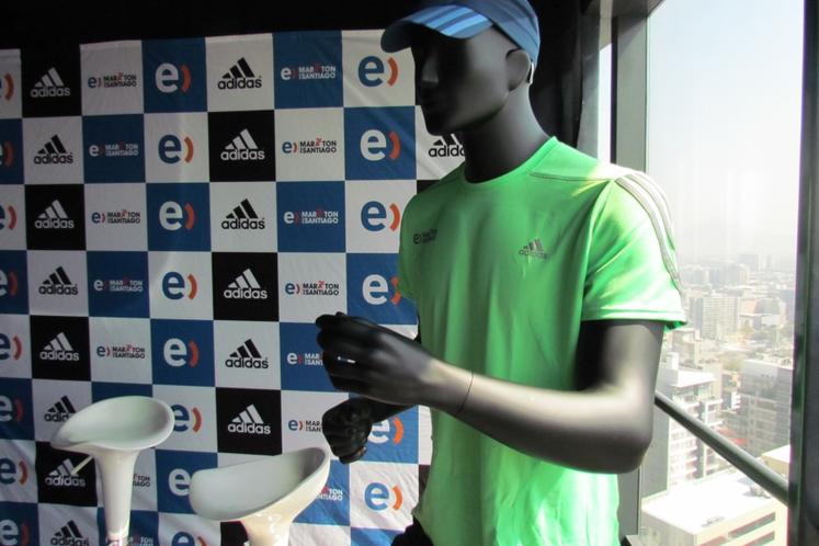 Así es la polera del Entel Maratón de Santiago 2015