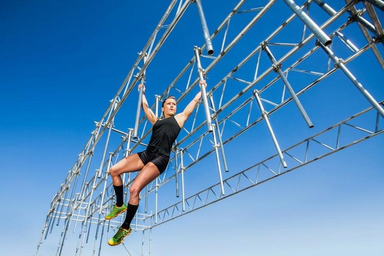 Kacy Catanzaro es la primera mujer en entrar a la final de los American Ninja Warrior