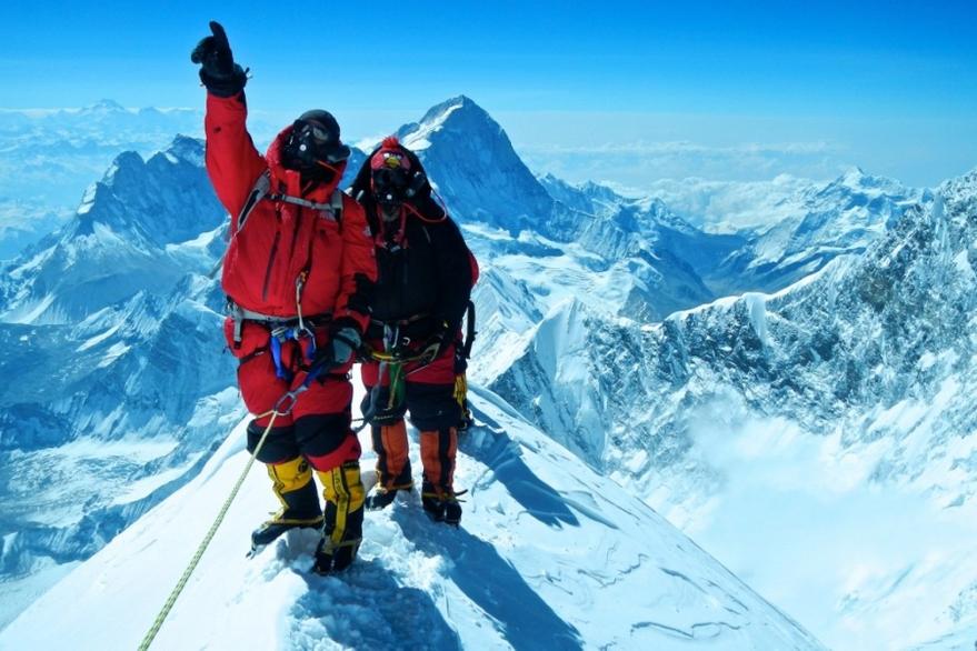 Expedición chilena intentará subir el Everest y el Lhotse en 3 días