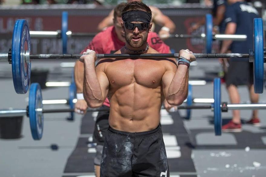 Los 6 consejos del campeón de los Crossfit Games para estar en forma