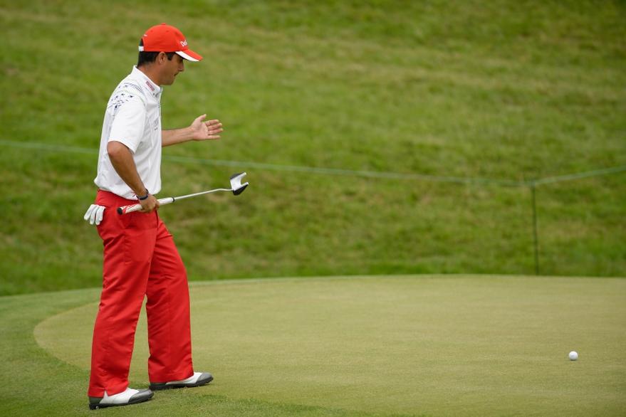 El chileno que salió de un torneo de golf para ayudar a un compañero