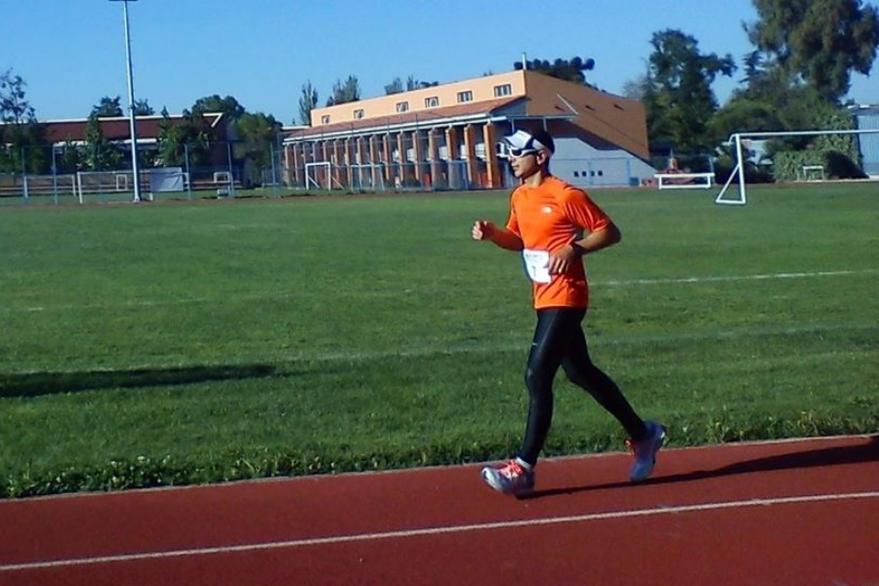 Maratonista atropellado en la Teletón vuelve a las pistas