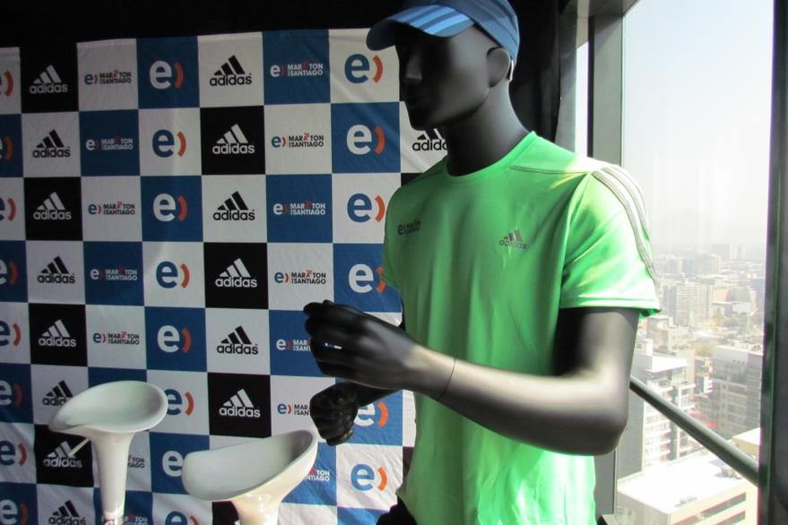 Así es la polera del Entel Maratón de Santiago 2015