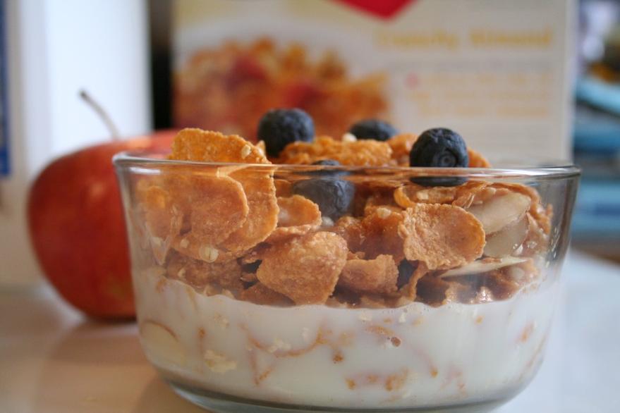¿Por qué es importante incluir la fibra en la dieta?