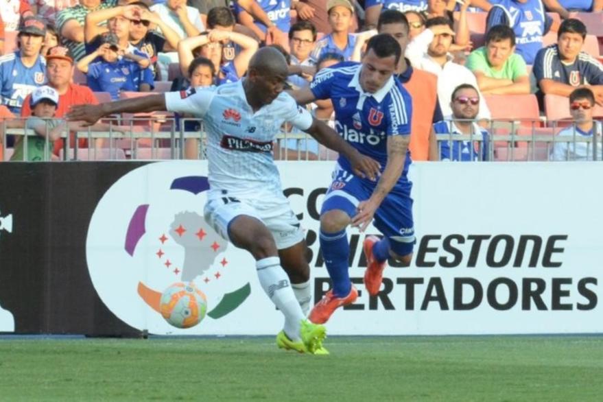 Copa Libertadores: equipos chilenos salen hoy a la cancha por importantes puntos